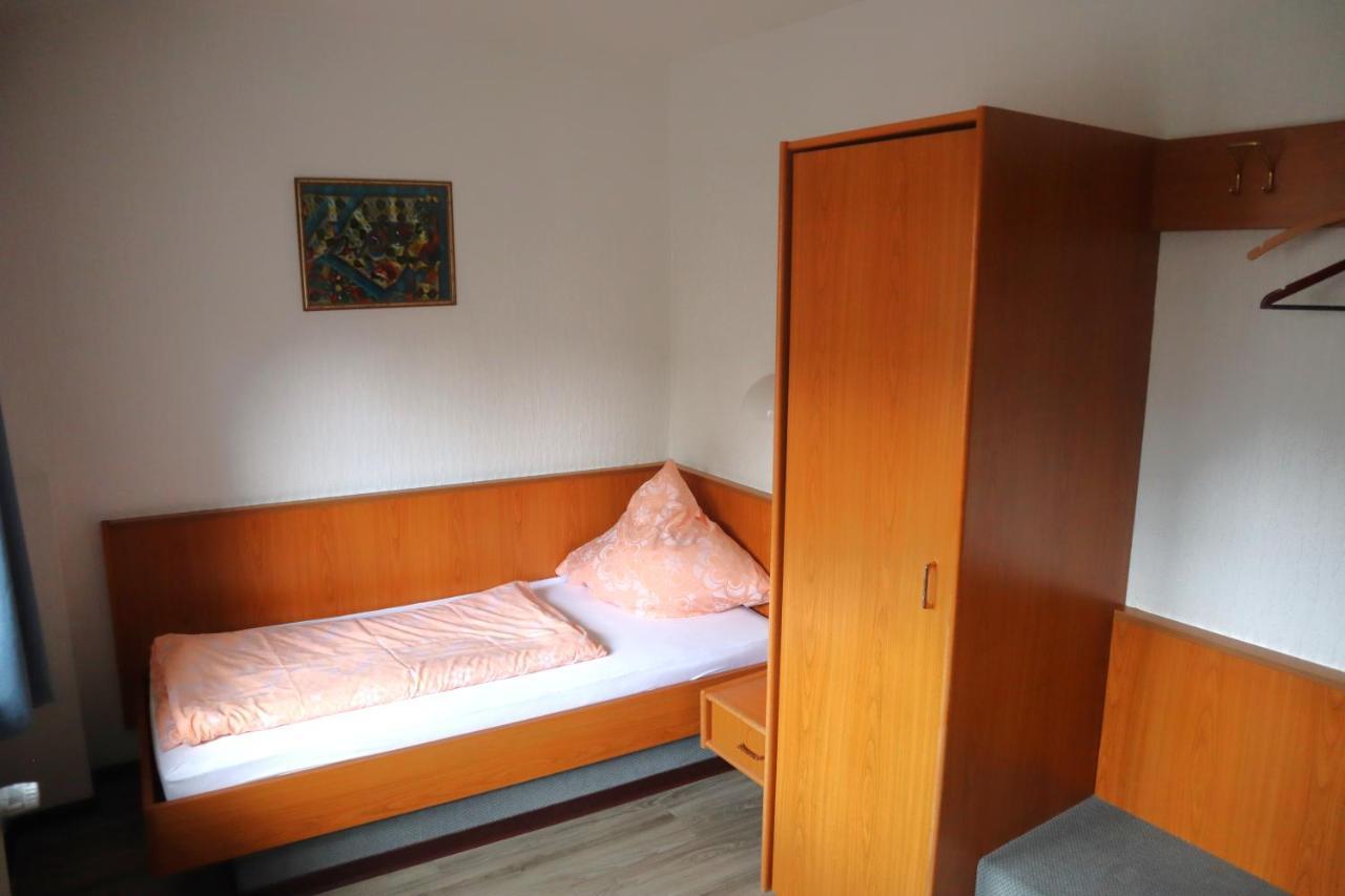 Pension Zur Harburg Hotel Uslar Ngoại thất bức ảnh