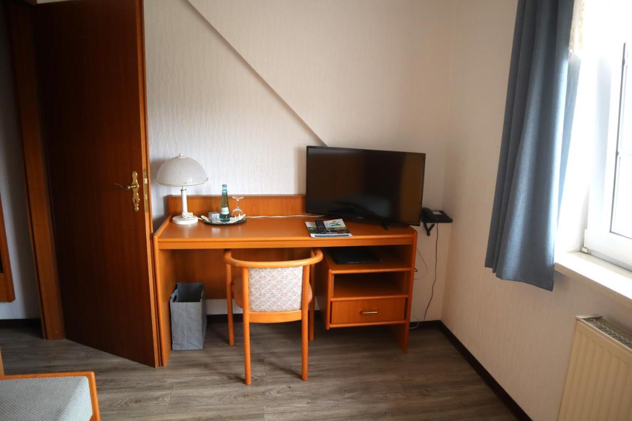Pension Zur Harburg Hotel Uslar Ngoại thất bức ảnh