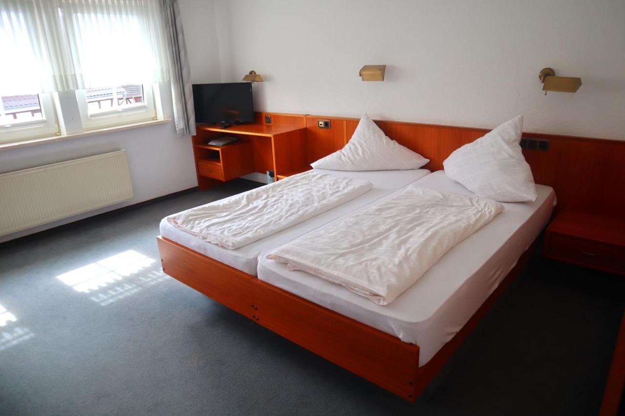 Pension Zur Harburg Hotel Uslar Ngoại thất bức ảnh