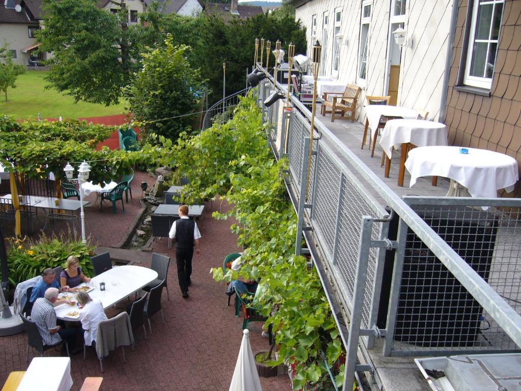 Pension Zur Harburg Hotel Uslar Ngoại thất bức ảnh